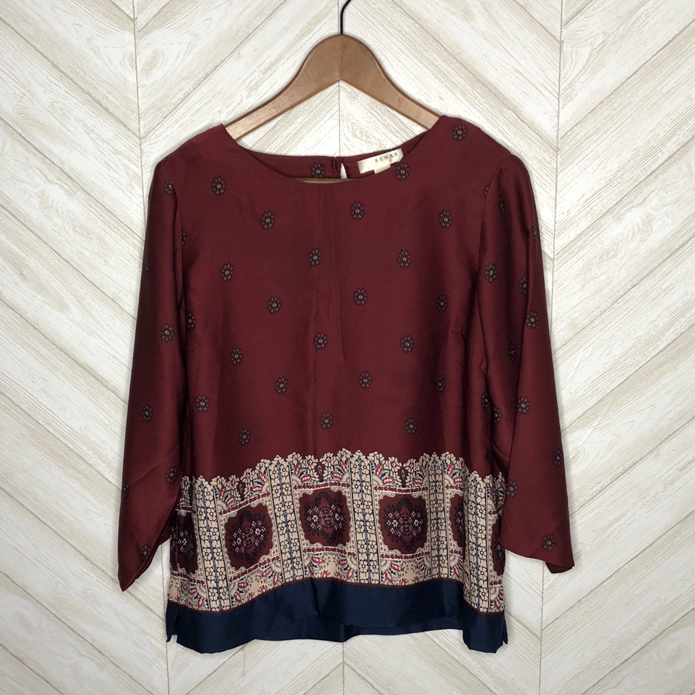 Kenar Top w/ Keyhole Button